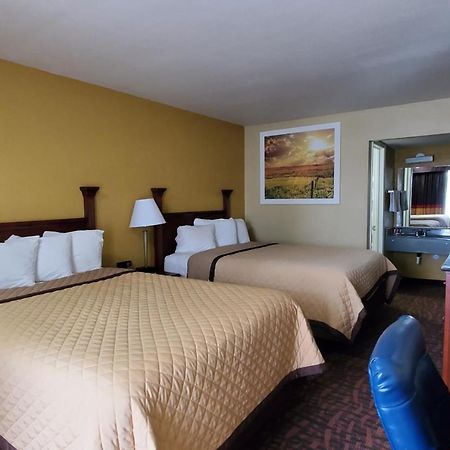 Rodeway Inn Concord Exterior photo